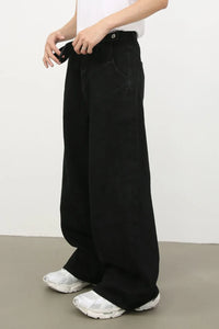 7a6ef57c-cebc-4254-b172-ccf9c19fc92c-Max