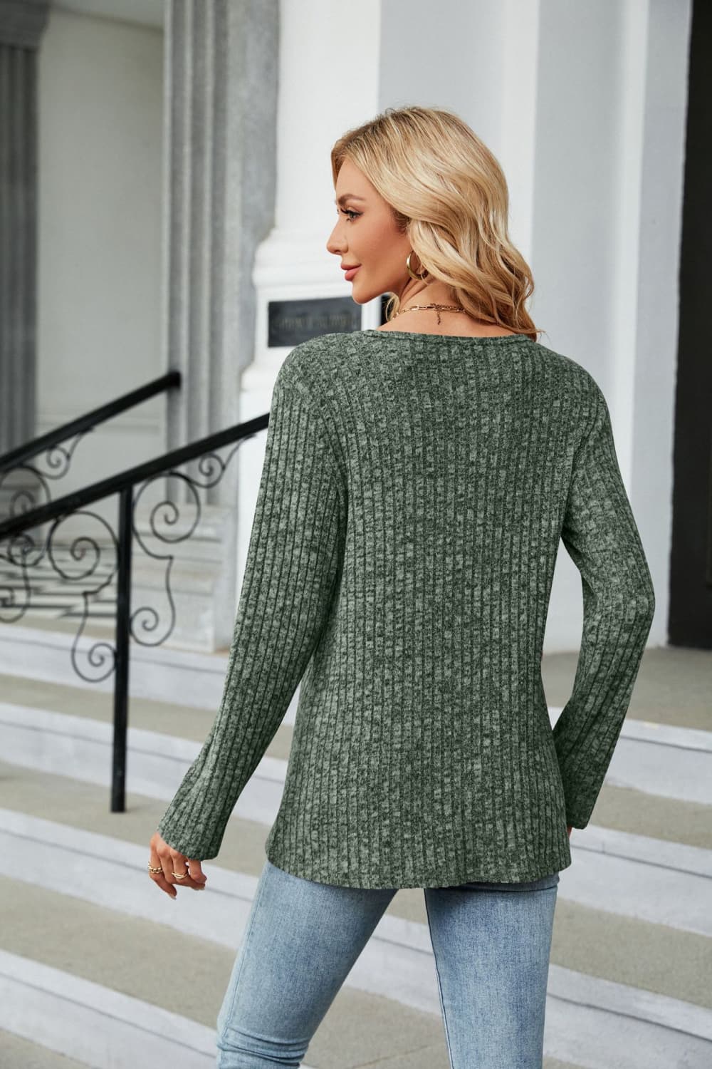 dbc795912d0c4023b185cf4253ed657e-Max