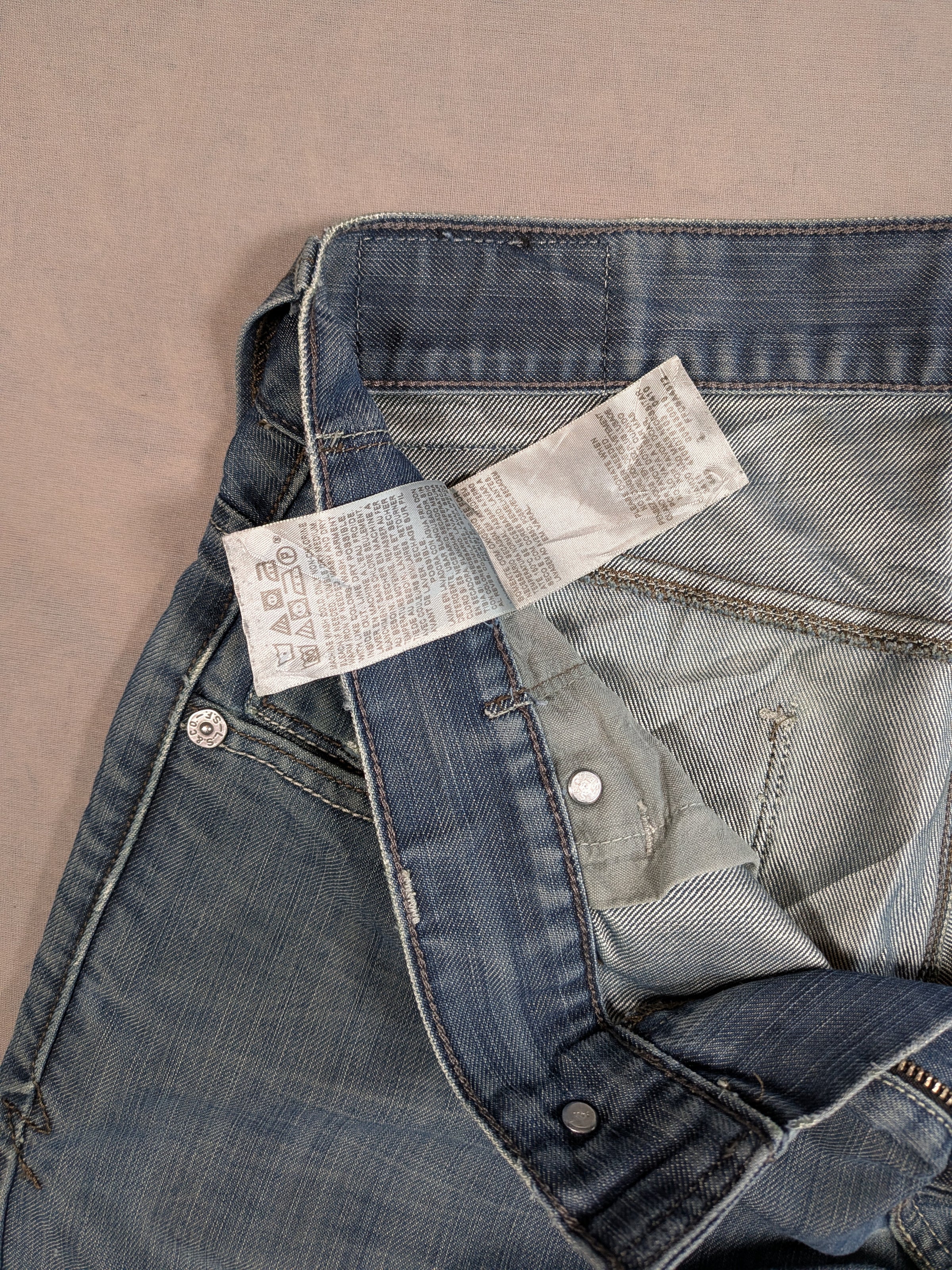 Vintage Levi's Jeans Mens Denim 514 Straight Fit Colour Blue Size W31 L30