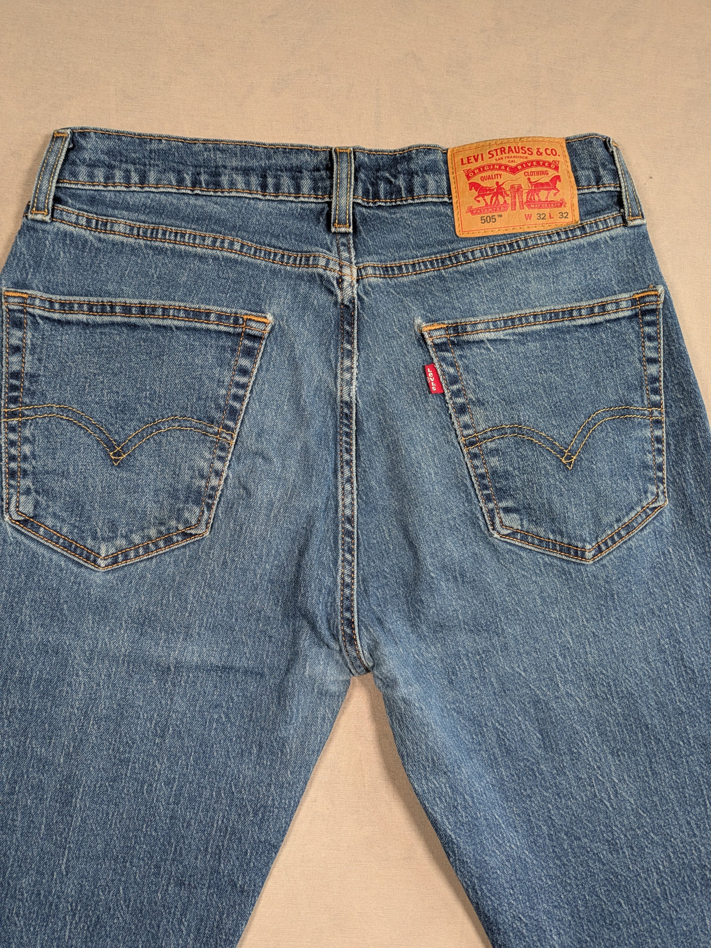 Levi's Jeans Mens Denim 505 Straight Fit Colour Blue Size W32 L32