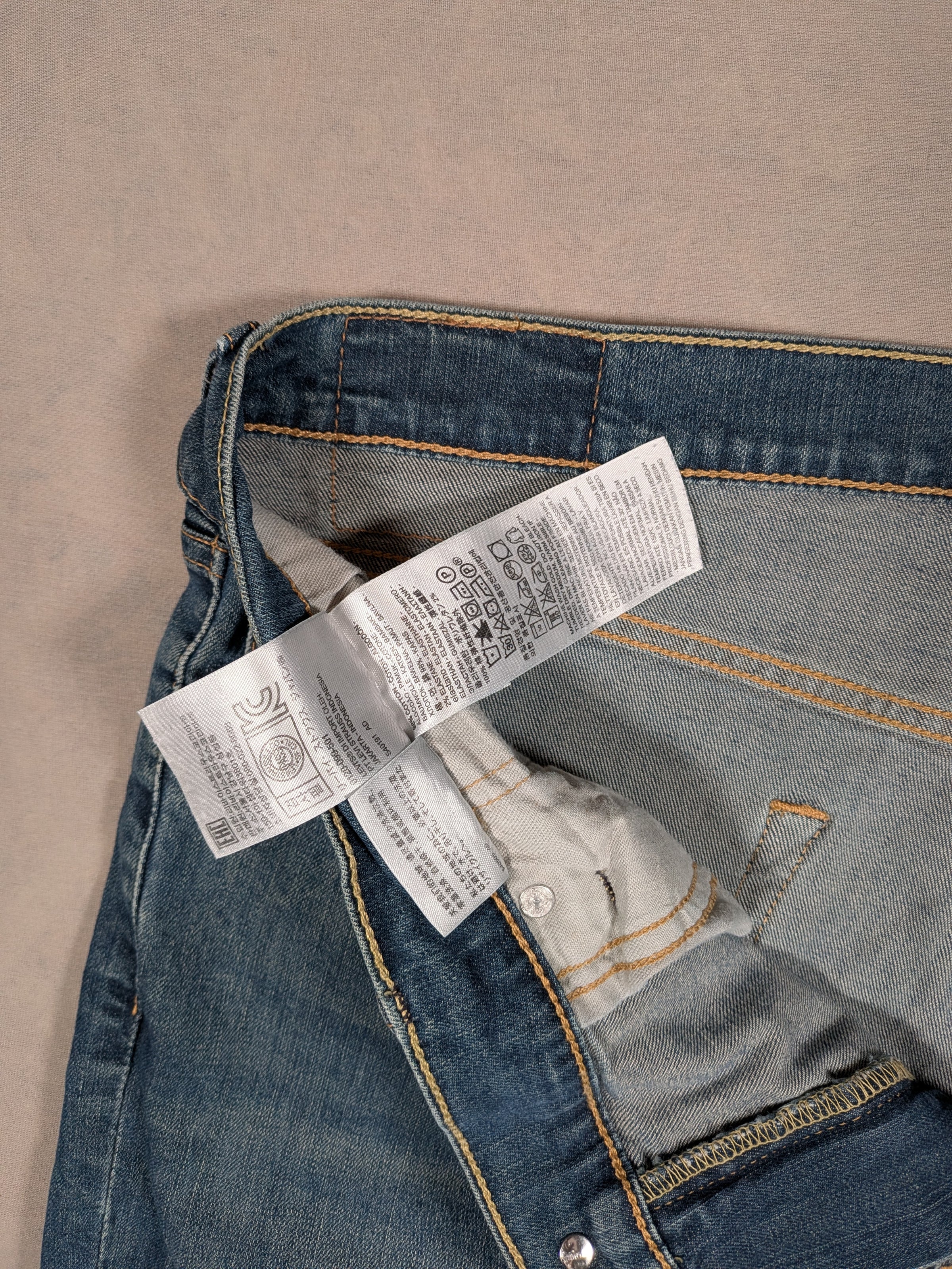 Levi's Jeans Mens Denim 541 Athletic Taper Fit Colour Blue Size W36 L30