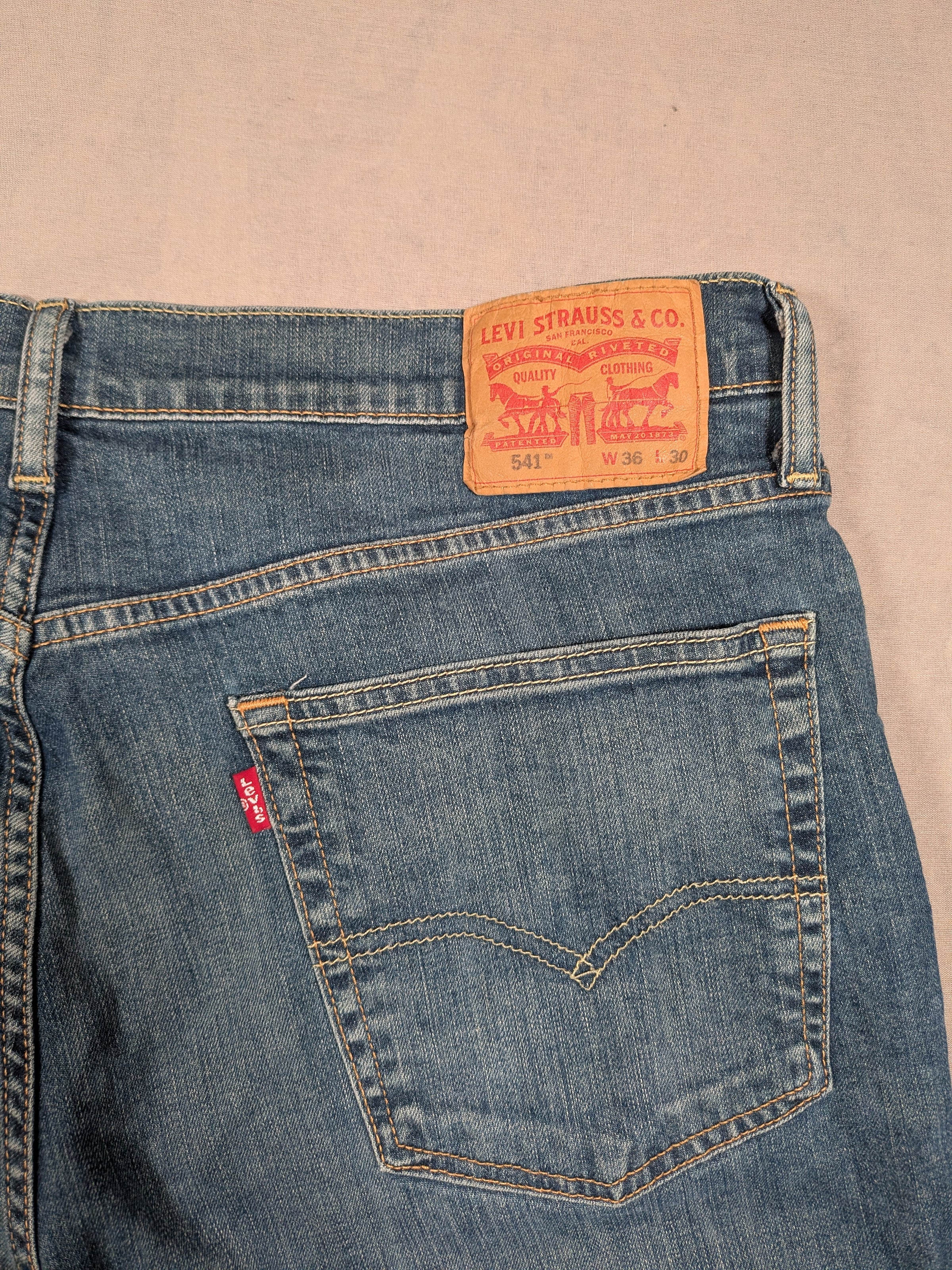 Levi's Jeans Mens Denim 541 Athletic Taper Fit Colour Blue Size W36 L30