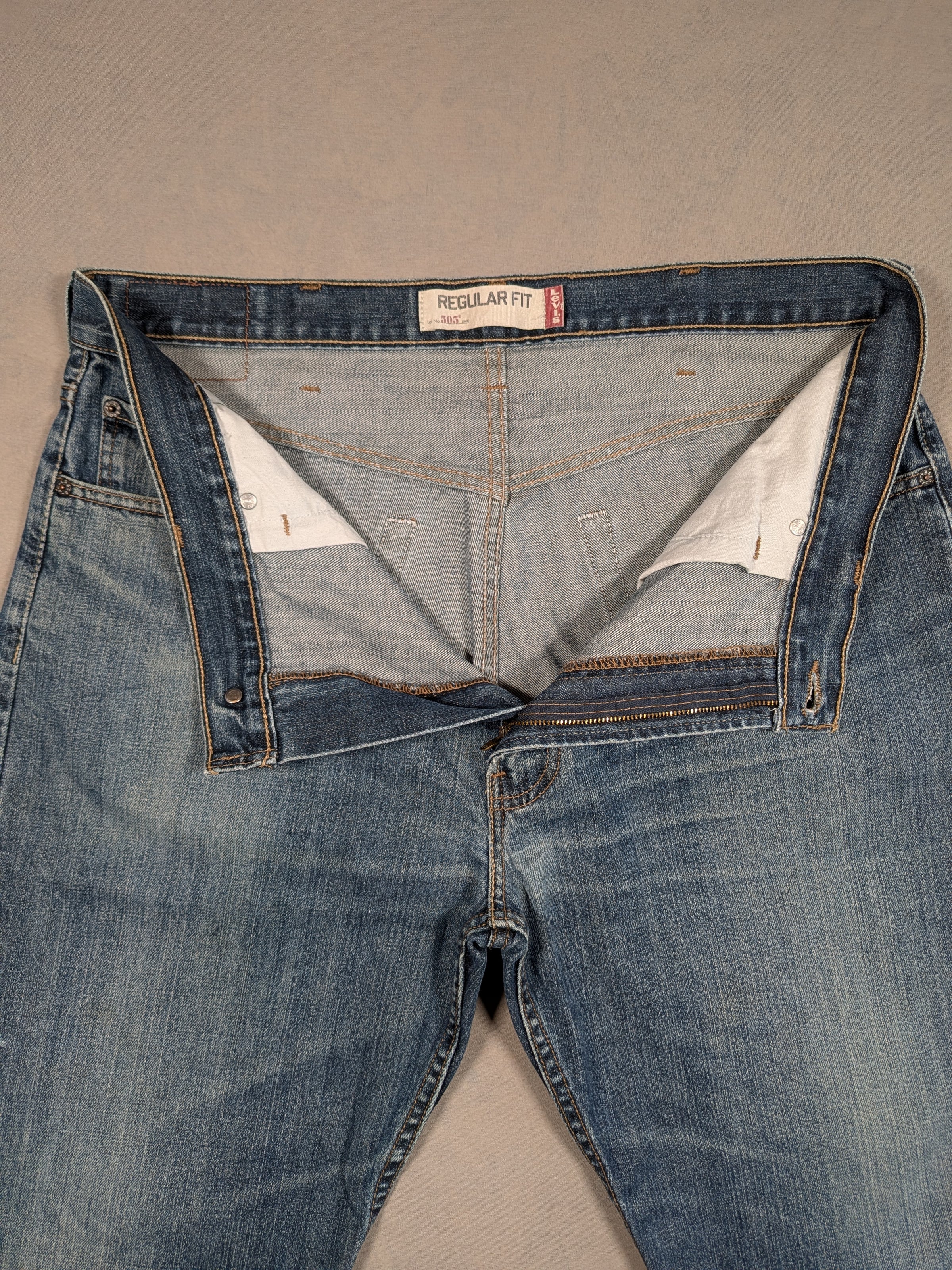 Levi's Jeans Mens Denim 505 Straight Fit Colour Blue Size W38 L30