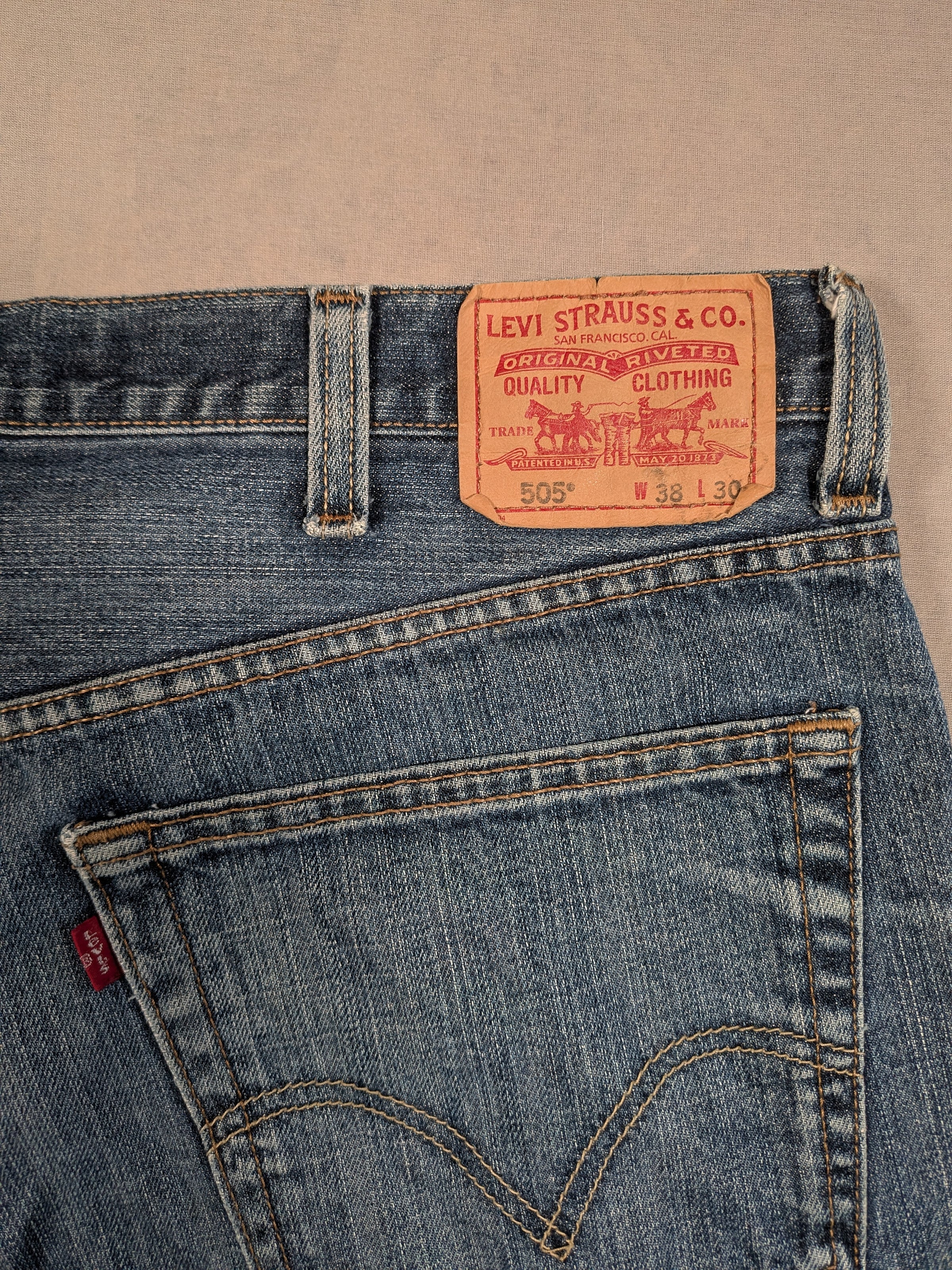 Levi's Jeans Mens Denim 505 Straight Fit Colour Blue Size W38 L30