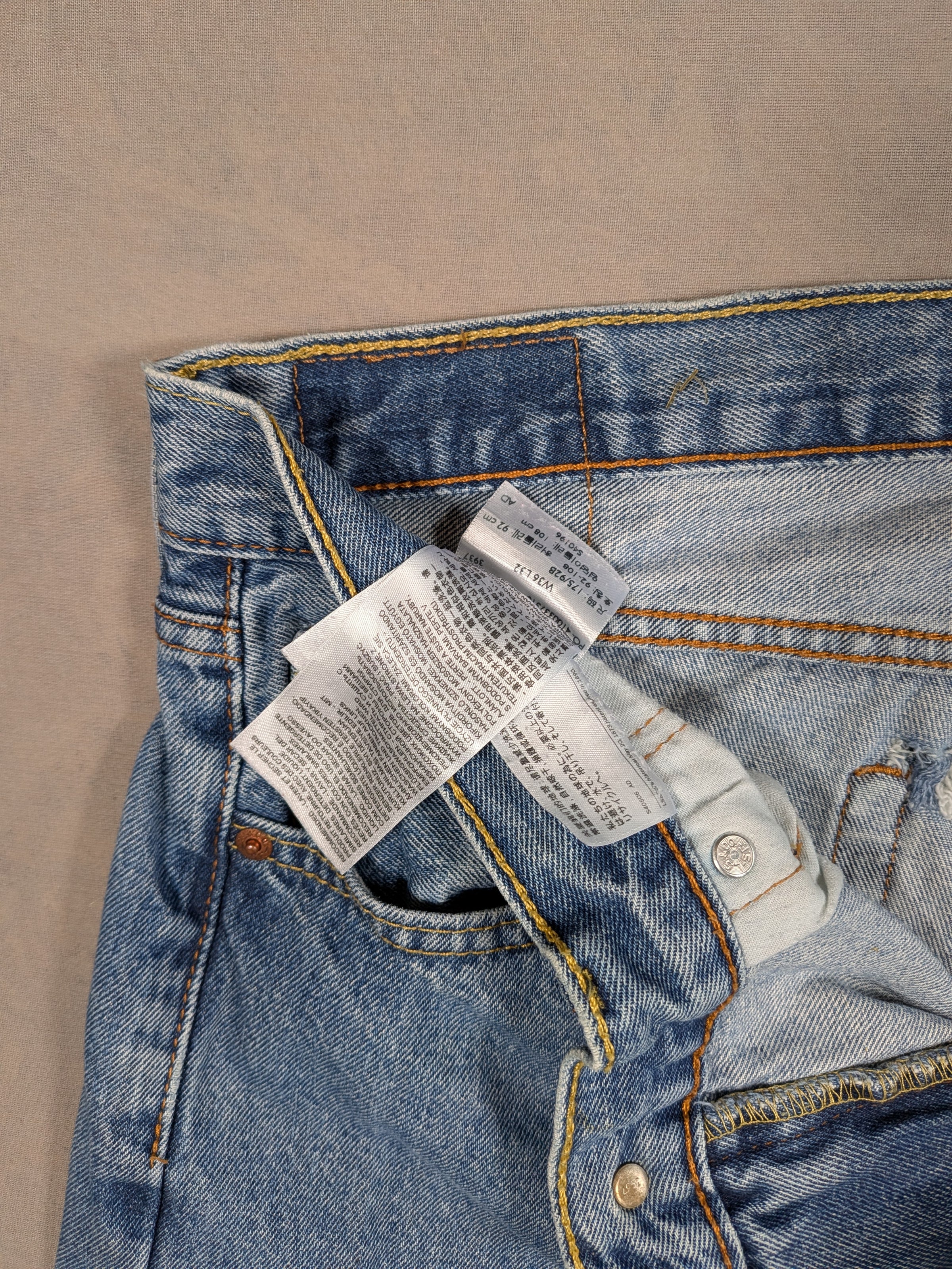 Levi's Jeans Mens Denim 505 Straight Fit Colour Blue Size W36 L32