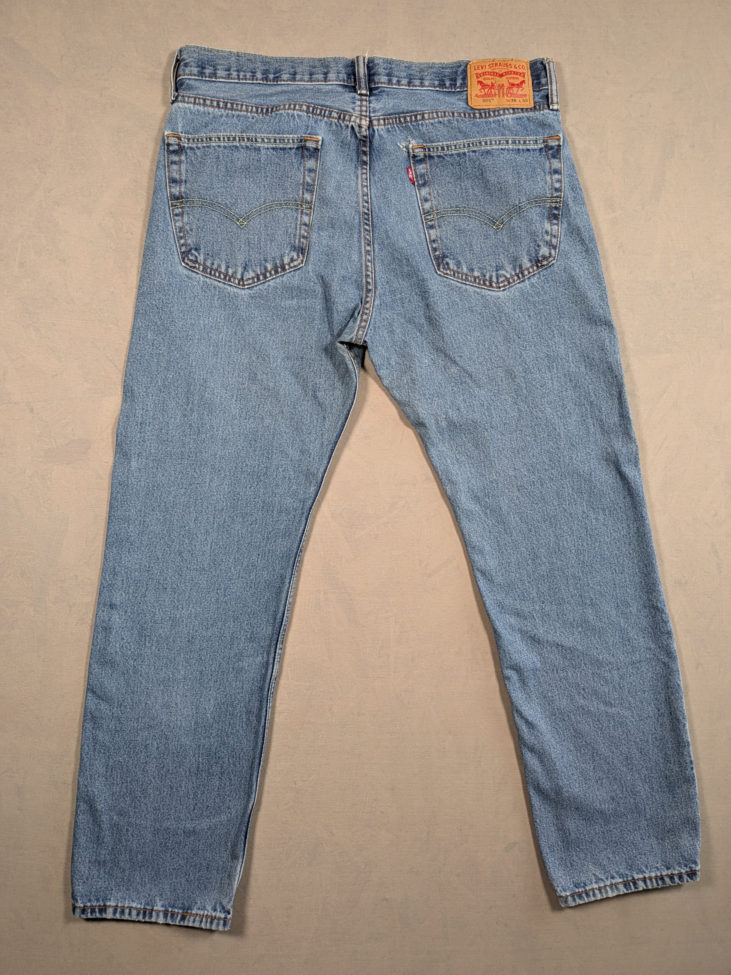 Levi's Jeans Mens Denim 505 Straight Fit Colour Blue Size W36 L32