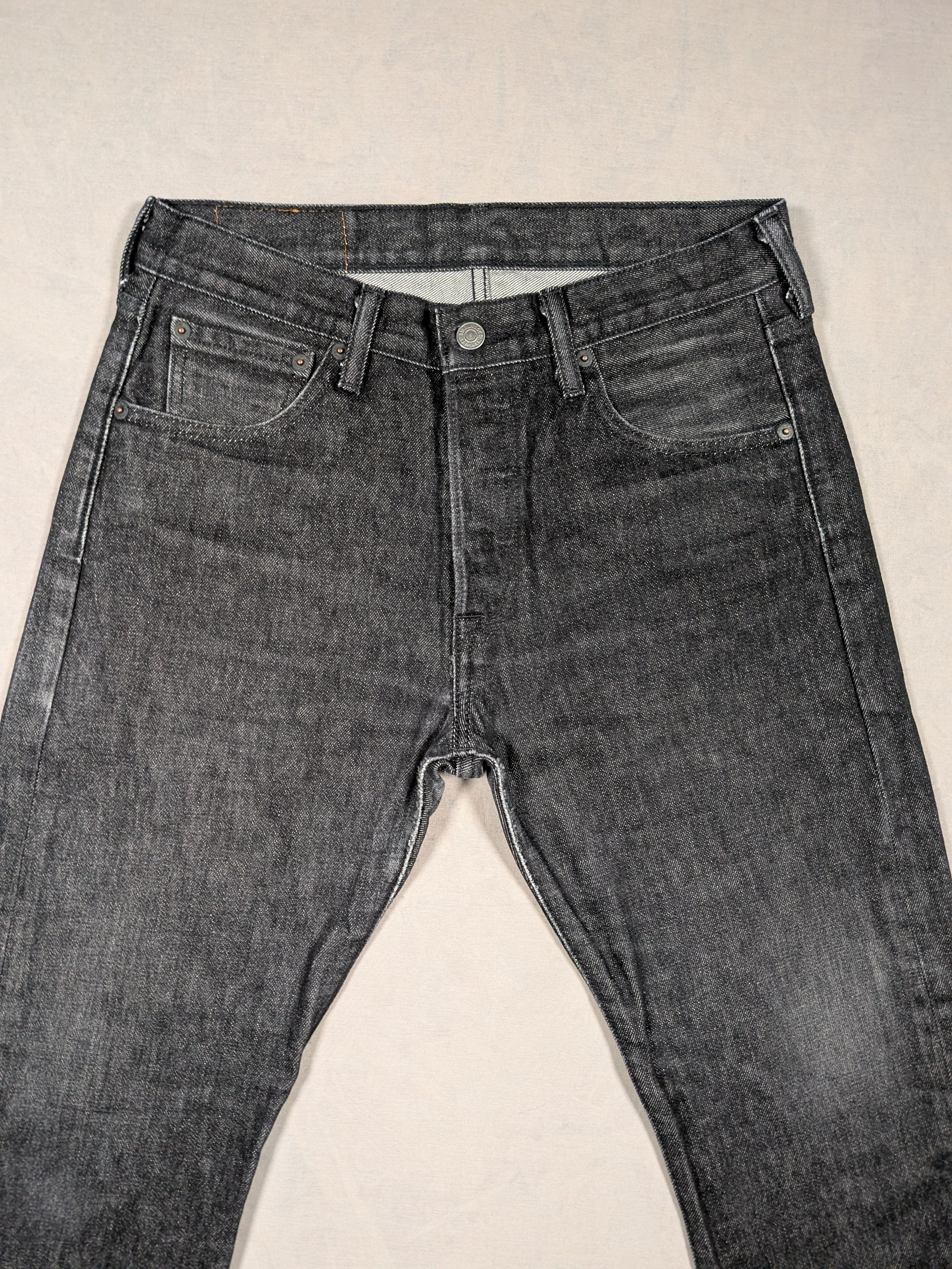 Levi's Jeans Mens Denim 501 Regular Fit Colour Black Size W30 L30