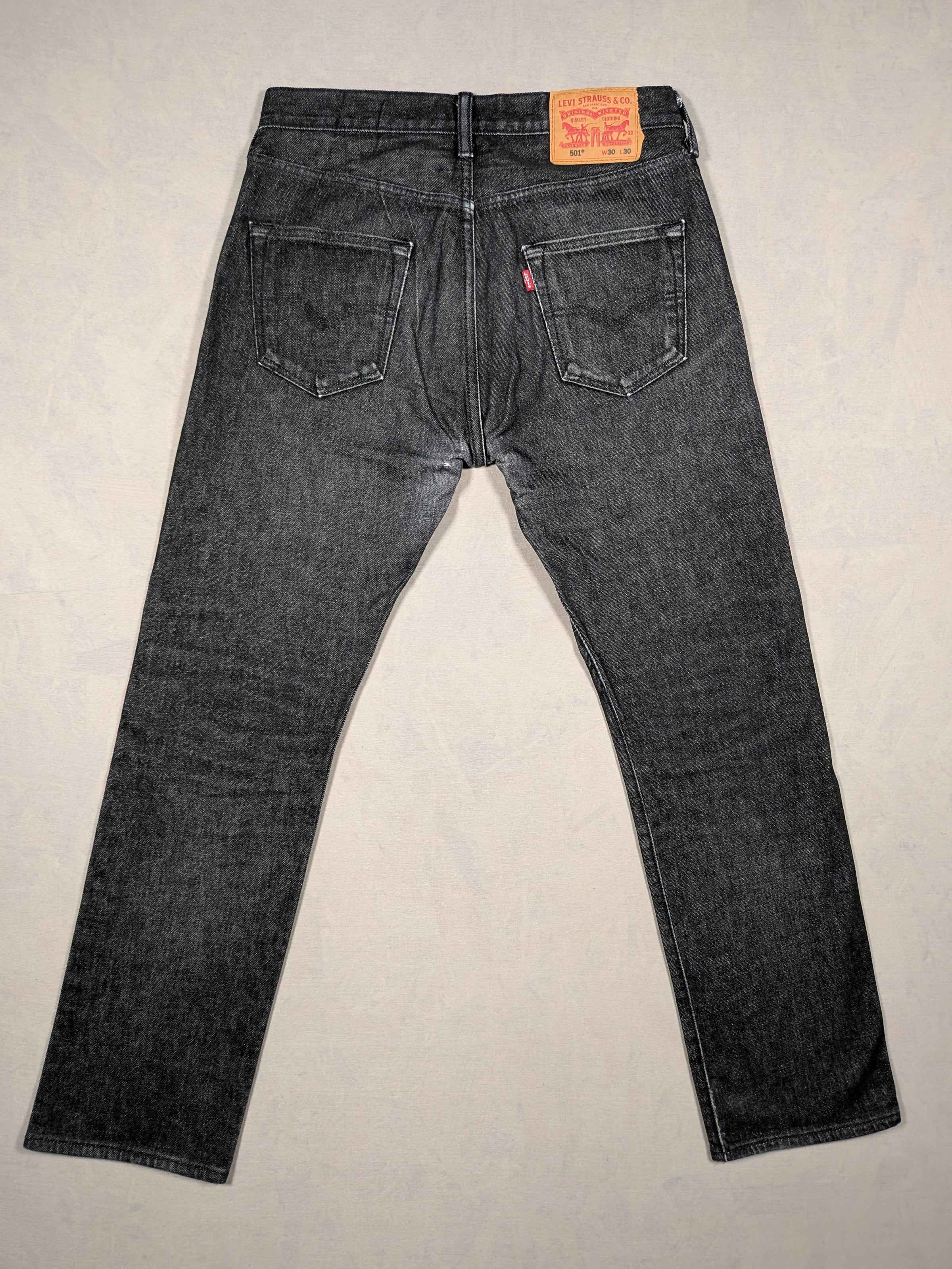 Levi's Jeans Mens Denim 501 Regular Fit Colour Black Size W30 L30