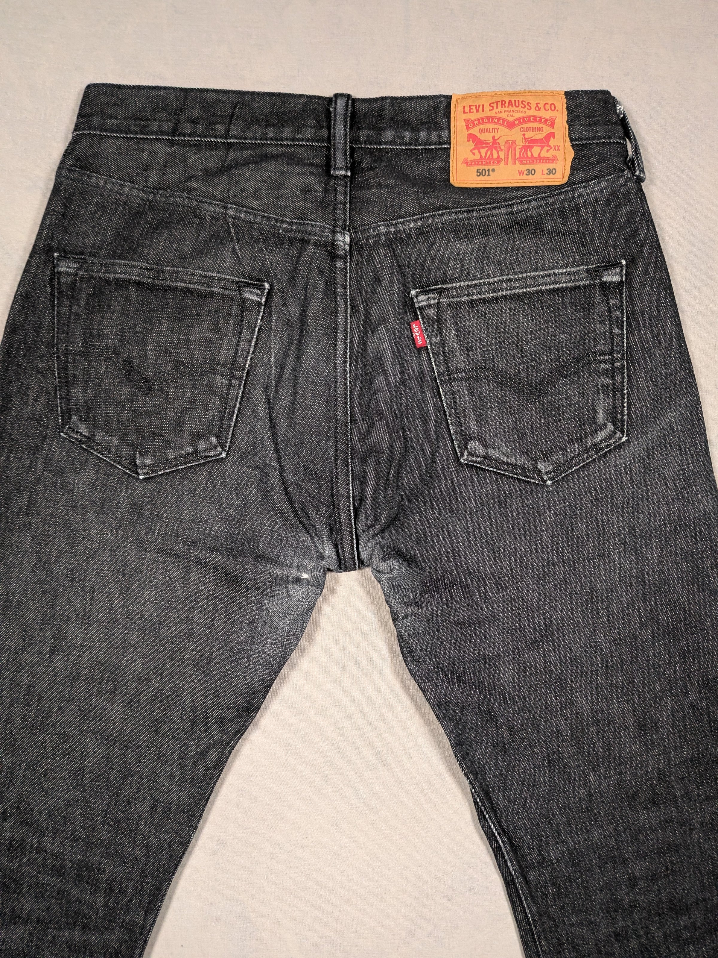 Levi's Jeans Mens Denim 501 Regular Fit Colour Black Size W30 L30