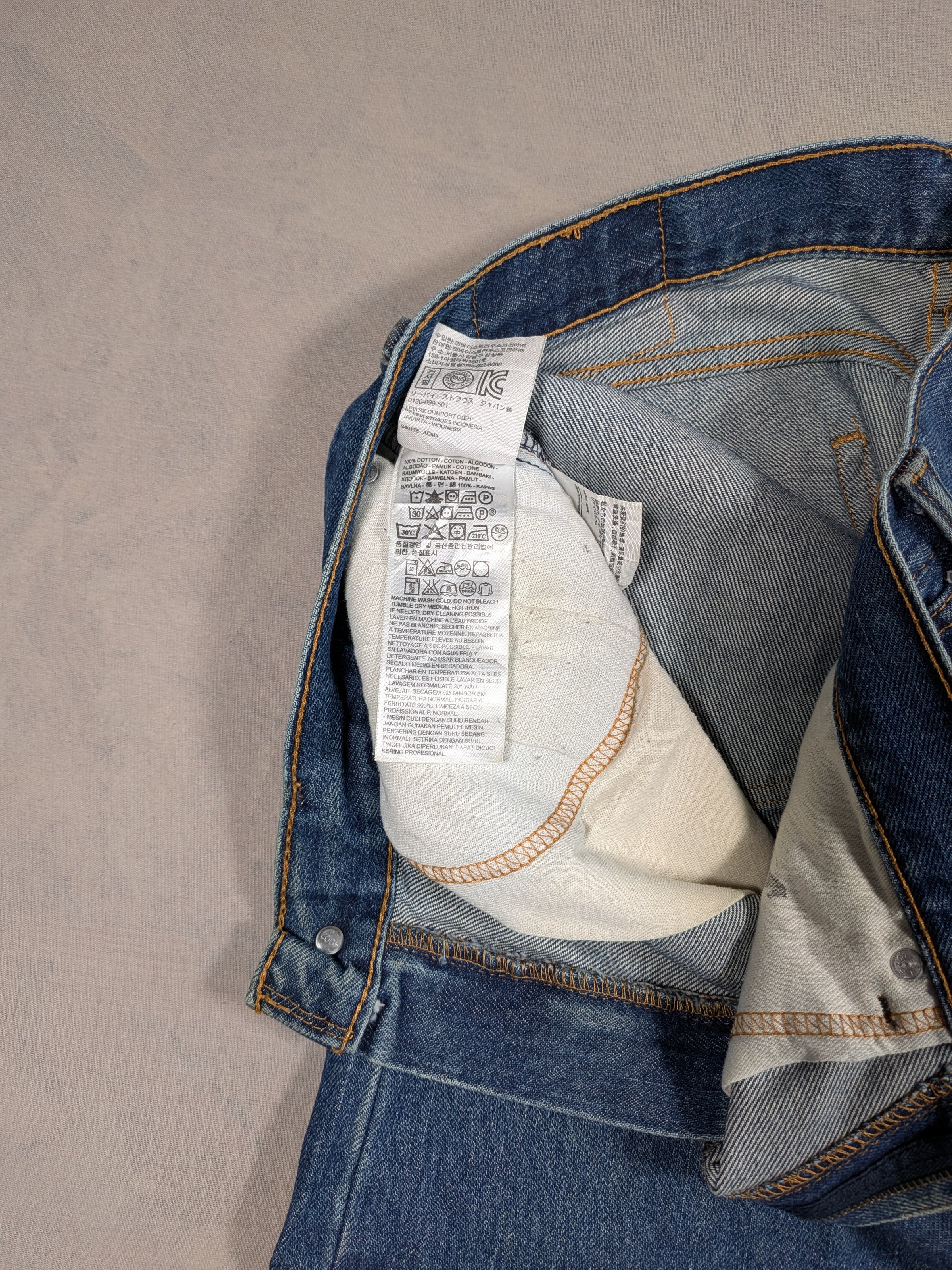 Levi's Jeans Mens Denim 505 Straight Fit Colour Blue Size W31 L30