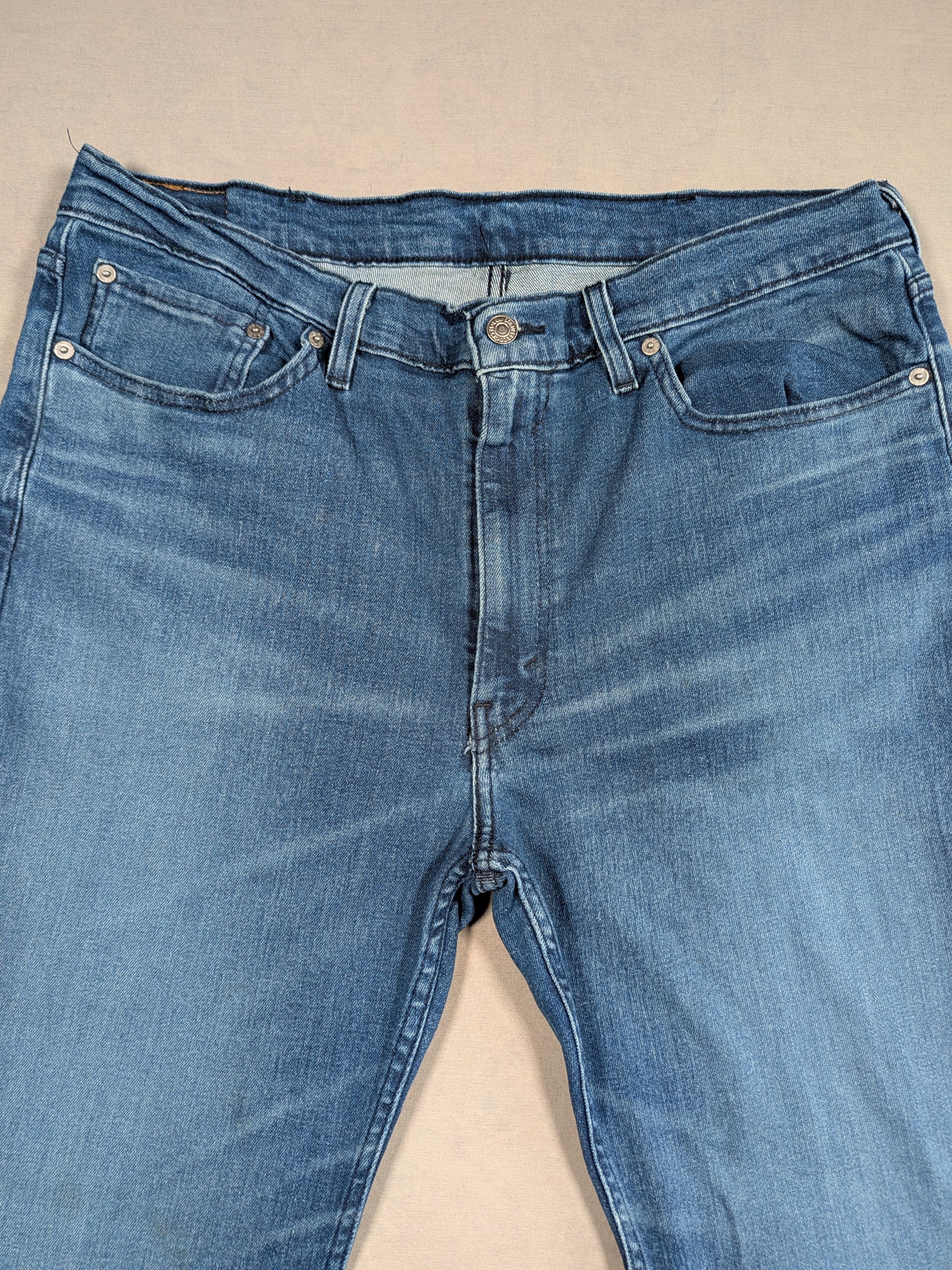 Levi's Jeans Mens Denim 514 Straight Fit Colour Blue Size W38 L32