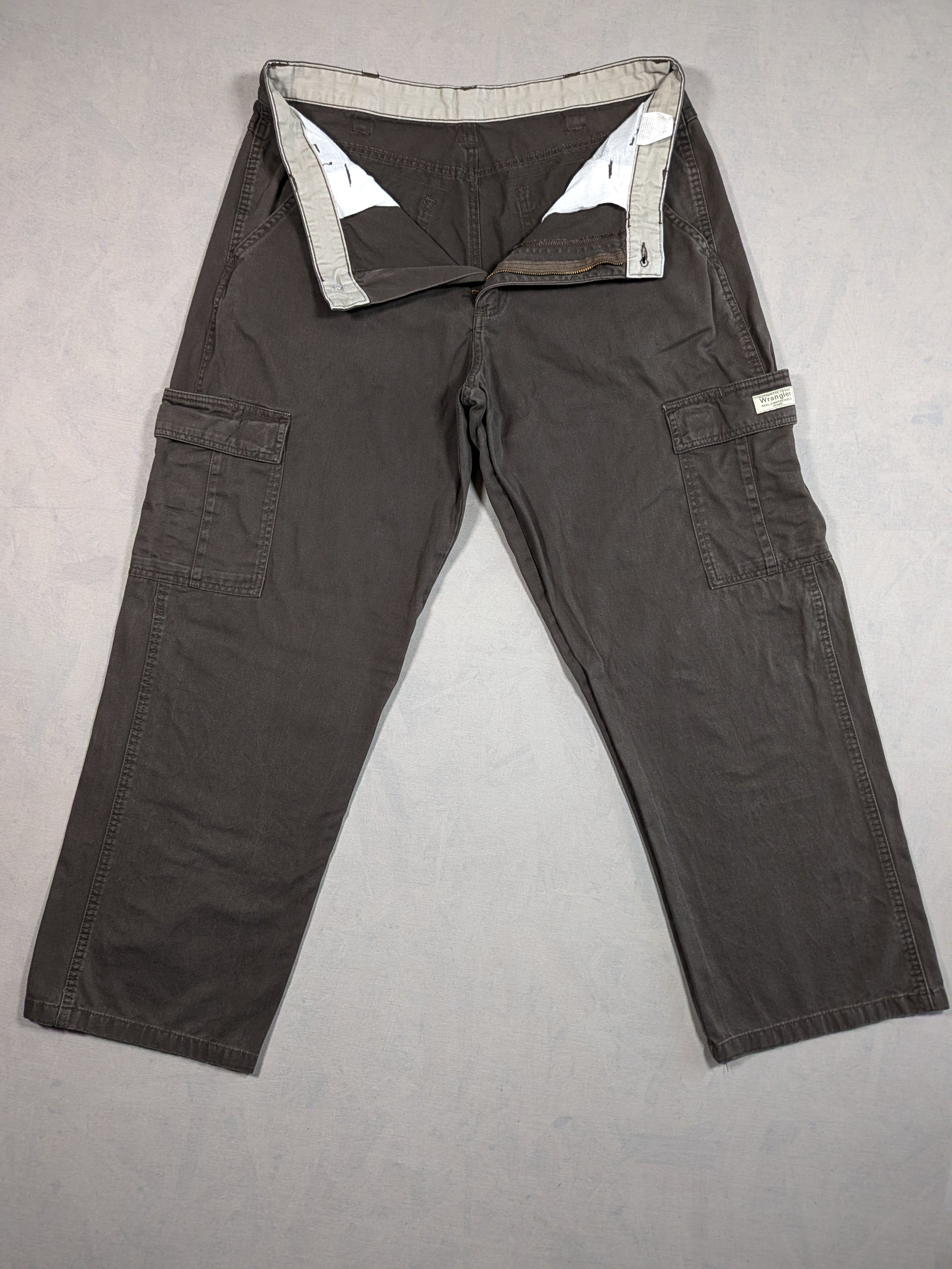 Wrangler Cargo Jeans Mens Regular Fit Colour Grey Size W34 L30
